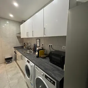 https://so-lazaro-family-host.hotels-lisbon-portugal.com