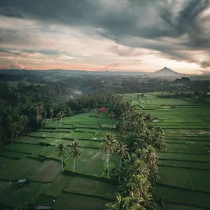 Ayu Duwur Beji Ubud (Bali)